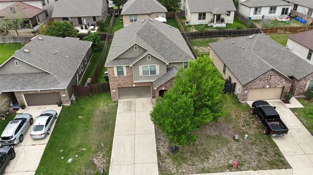 862 Apricot DR, Kyle, TX 78640