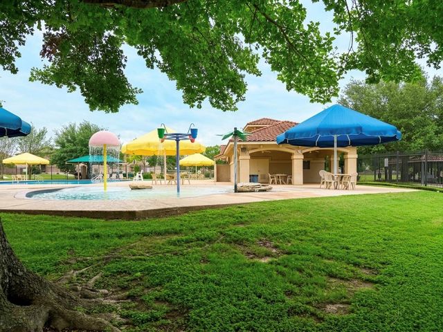 862 Apricot DR, Kyle, TX 78640
