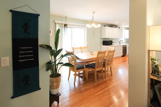 1 Pelham B, Worcester, MA 01609