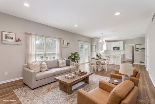 8896 Charleston Woods Drive, Deerfield Twp., OH 45040