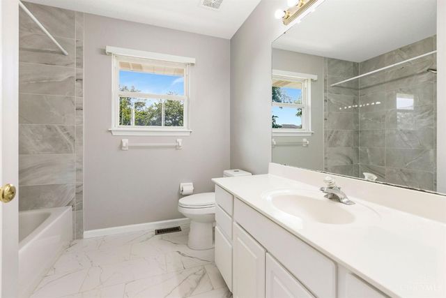 8896 Charleston Woods Drive, Deerfield Twp., OH 45040