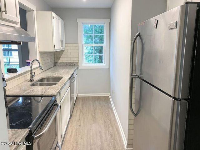 219 Charter Drive, Wilmington, NC 28403