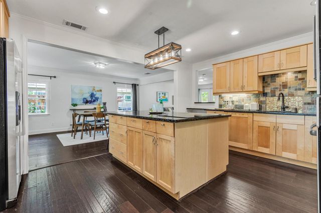 1806 Eubank ST, Georgetown, TX 78626