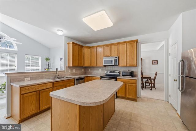 11368 WHIPKEY DR, Bealeton, VA 22712