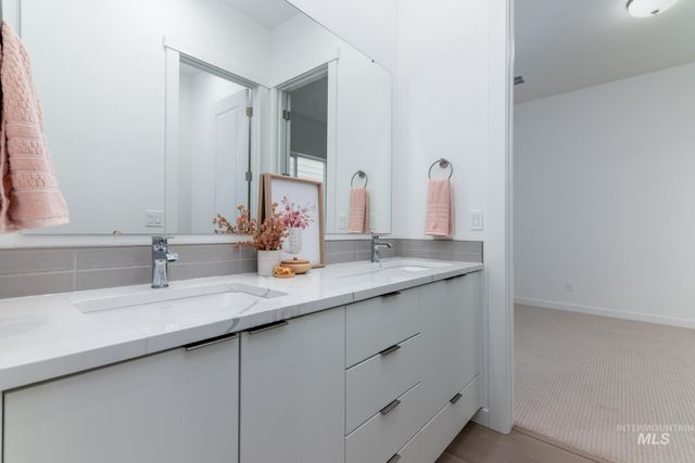 1261 W Osceola St, Middleton, ID 83644