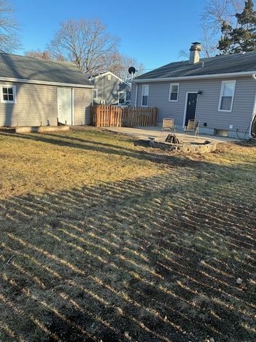 1061 S Pleasure Court, Aurora, IL 60506