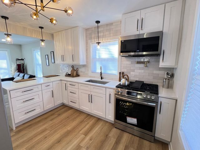 1061 S Pleasure Court, Aurora, IL 60506