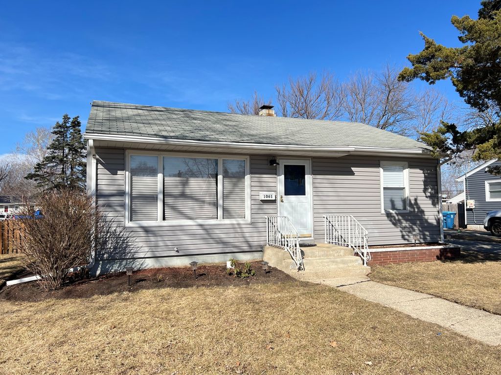 1061 S Pleasure Court, Aurora, IL 60506