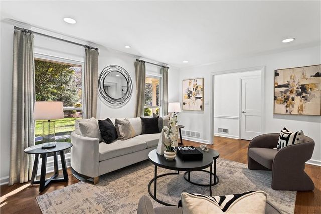 560 Windsor Parkway, Atlanta, GA 30342