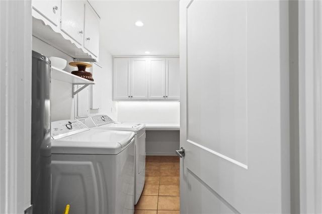 560 Windsor Parkway, Atlanta, GA 30342