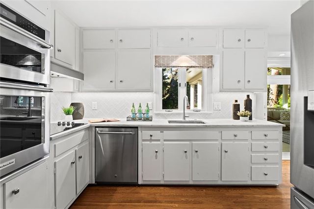 560 Windsor Parkway, Atlanta, GA 30342