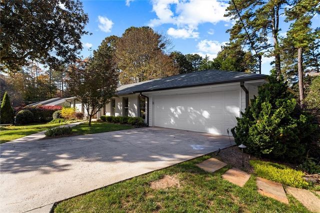 560 Windsor Parkway, Atlanta, GA 30342