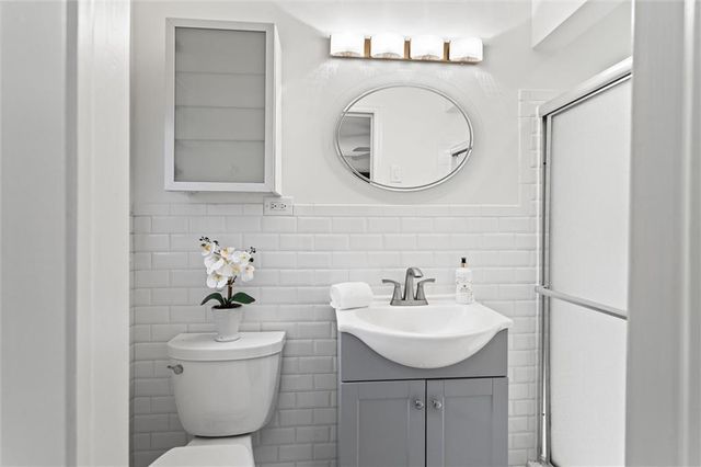 560 Windsor Parkway, Atlanta, GA 30342