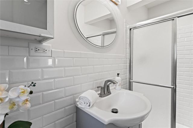 560 Windsor Parkway, Atlanta, GA 30342