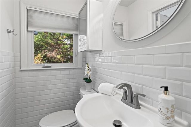 560 Windsor Parkway, Atlanta, GA 30342