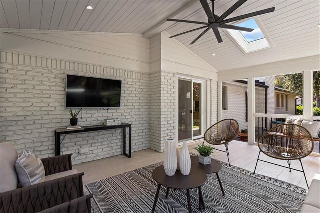 560 Windsor Parkway, Atlanta, GA 30342