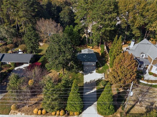 560 Windsor Parkway, Atlanta, GA 30342