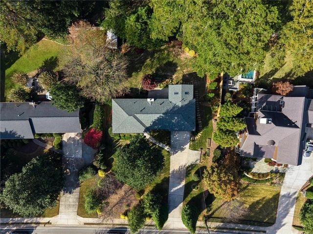 560 Windsor Parkway, Atlanta, GA 30342