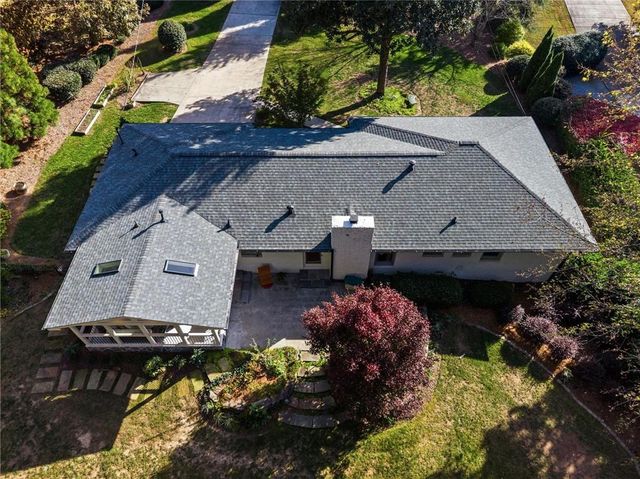 560 Windsor Parkway, Atlanta, GA 30342