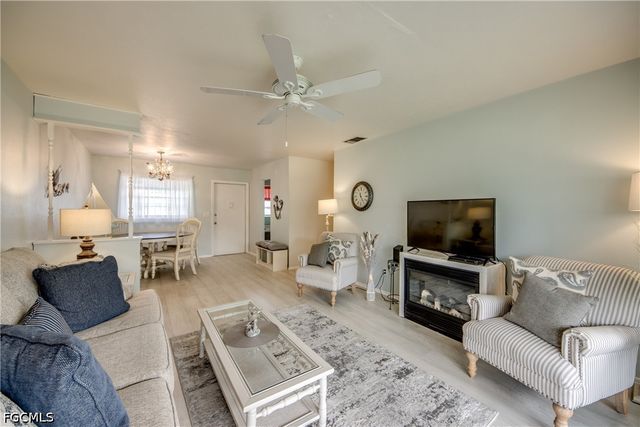1215 Tropic TER, North Fort Myers, FL 33903