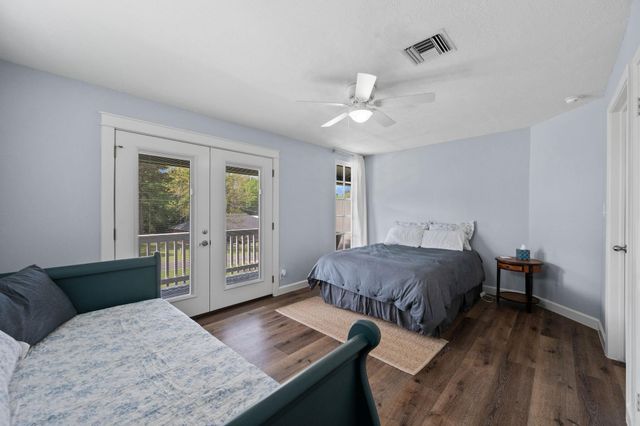 801 Commodore Drive, Livingston, TX 77351