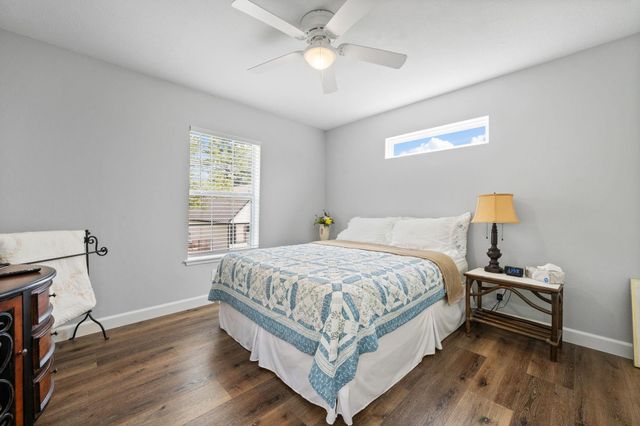 801 Commodore Drive, Livingston, TX 77351