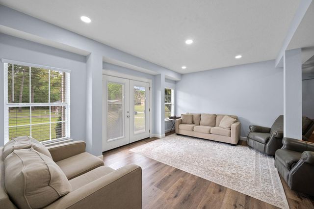 801 Commodore Drive, Livingston, TX 77351