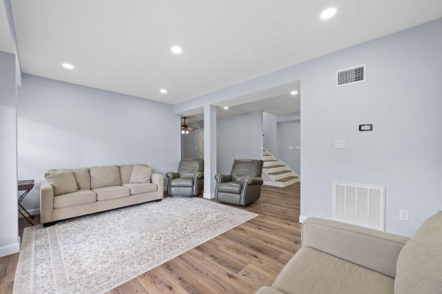 801 Commodore Drive, Livingston, TX 77351