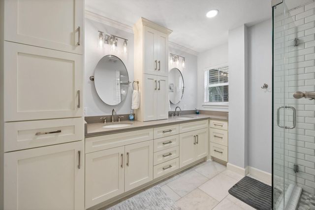 801 Commodore Drive, Livingston, TX 77351