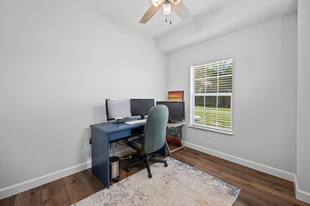 801 Commodore Drive, Livingston, TX 77351