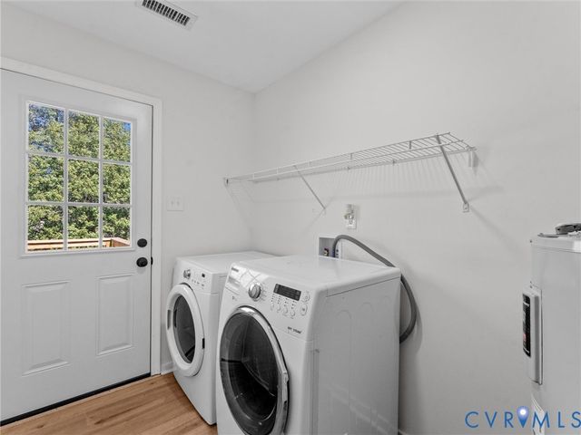 4824 McAllister Dr, Chester, VA 23831