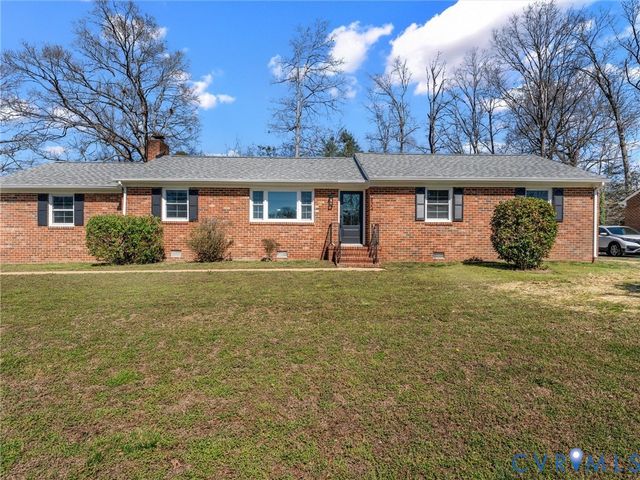 4824 McAllister Dr, Chester, VA 23831
