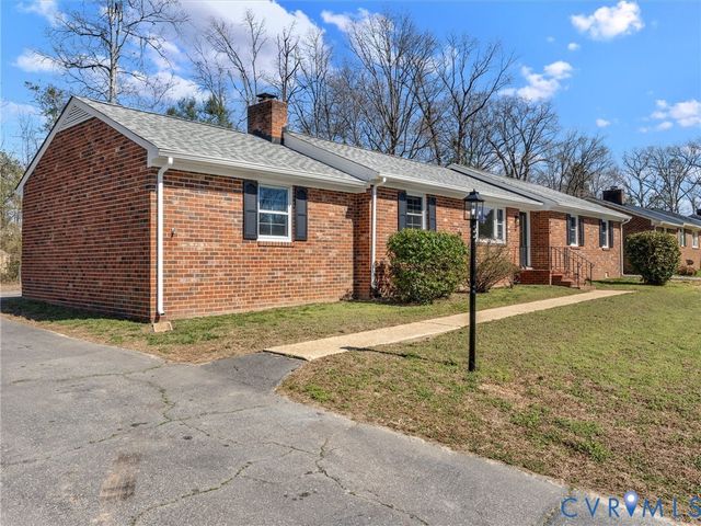 4824 McAllister Dr, Chester, VA 23831