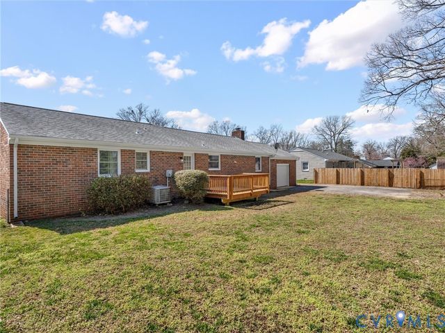 4824 McAllister Dr, Chester, VA 23831