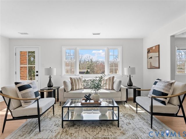 4824 McAllister Dr, Chester, VA 23831