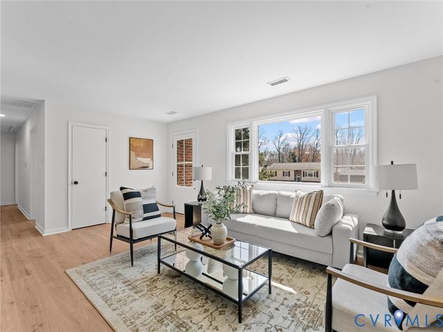 4824 McAllister Dr, Chester, VA 23831