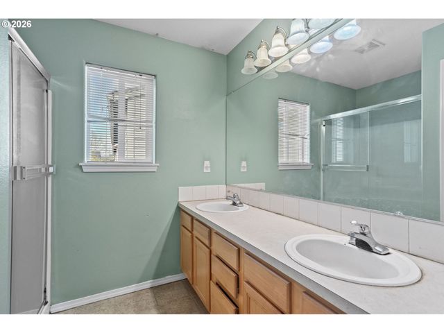 1317 Ne 168TH St, Ridgefield, WA 98642