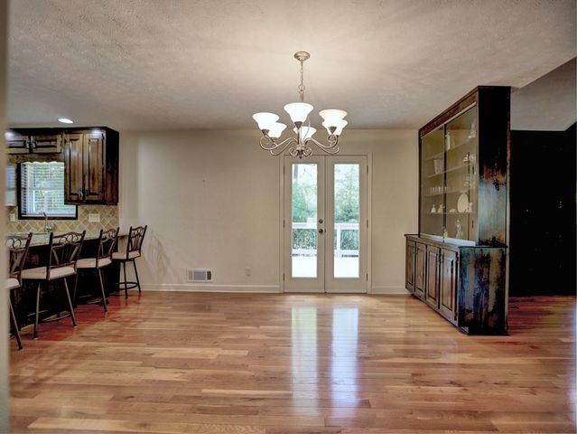 494 Embry Lane, Marietta, GA 30066