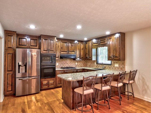 494 Embry Lane, Marietta, GA 30066