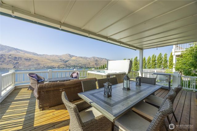 326 Porcupine Lane, Chelan, WA 98816
