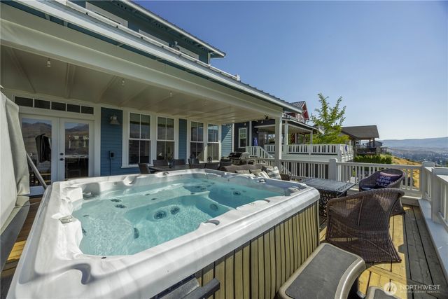 326 Porcupine Lane, Chelan, WA 98816