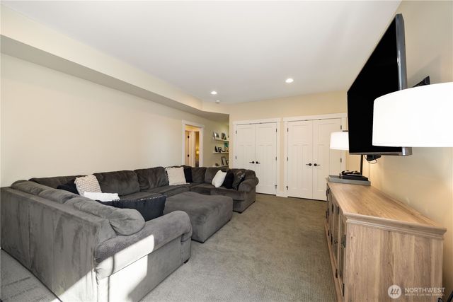 326 Porcupine Lane, Chelan, WA 98816