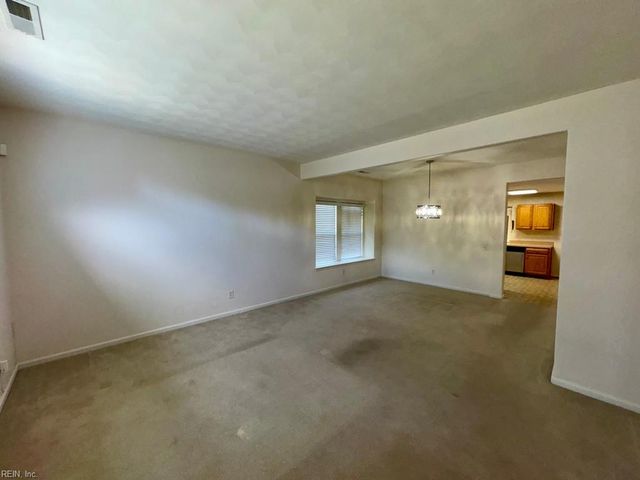13466 High Gate MEWS, Carrollton, VA 23314