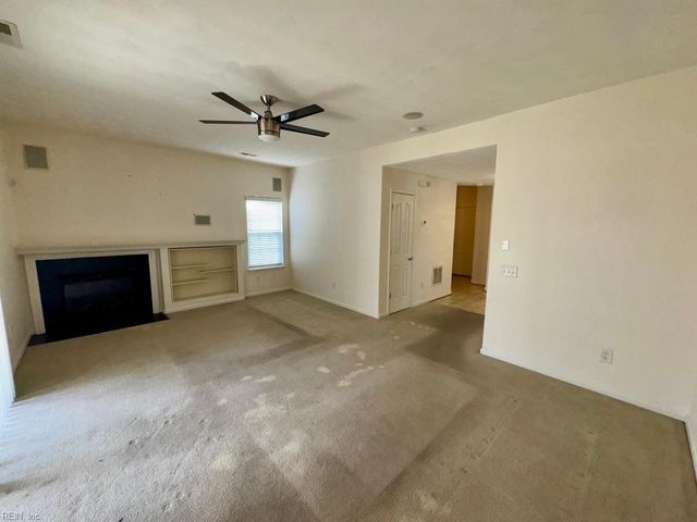 13466 High Gate MEWS, Carrollton, VA 23314