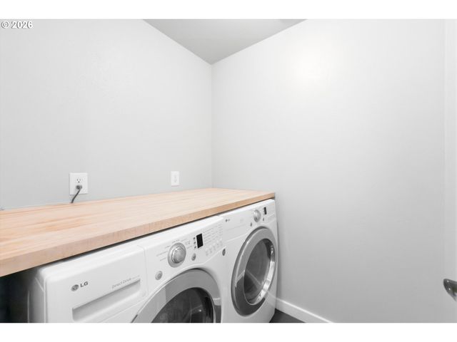 15753 Se CHELSEA MORNING Dr, Happy Valley, OR 97086
