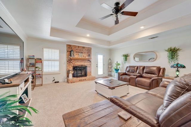 579 S Hitt Street, Boyd, TX 76023