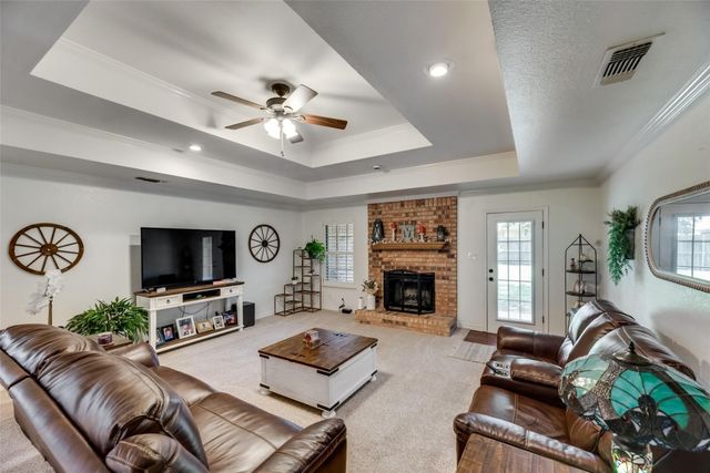 579 S Hitt Street, Boyd, TX 76023