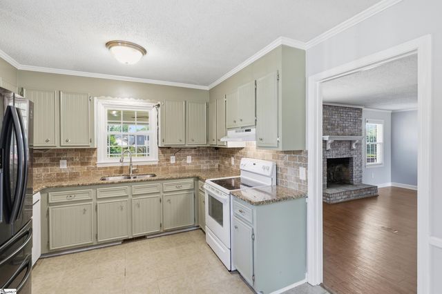 2 Brushy Creek Ridge, Taylors, SC 29687