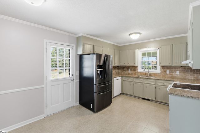 2 Brushy Creek Ridge, Taylors, SC 29687