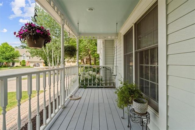 11031 W 108th Terrace, Overland Park, KS 66210